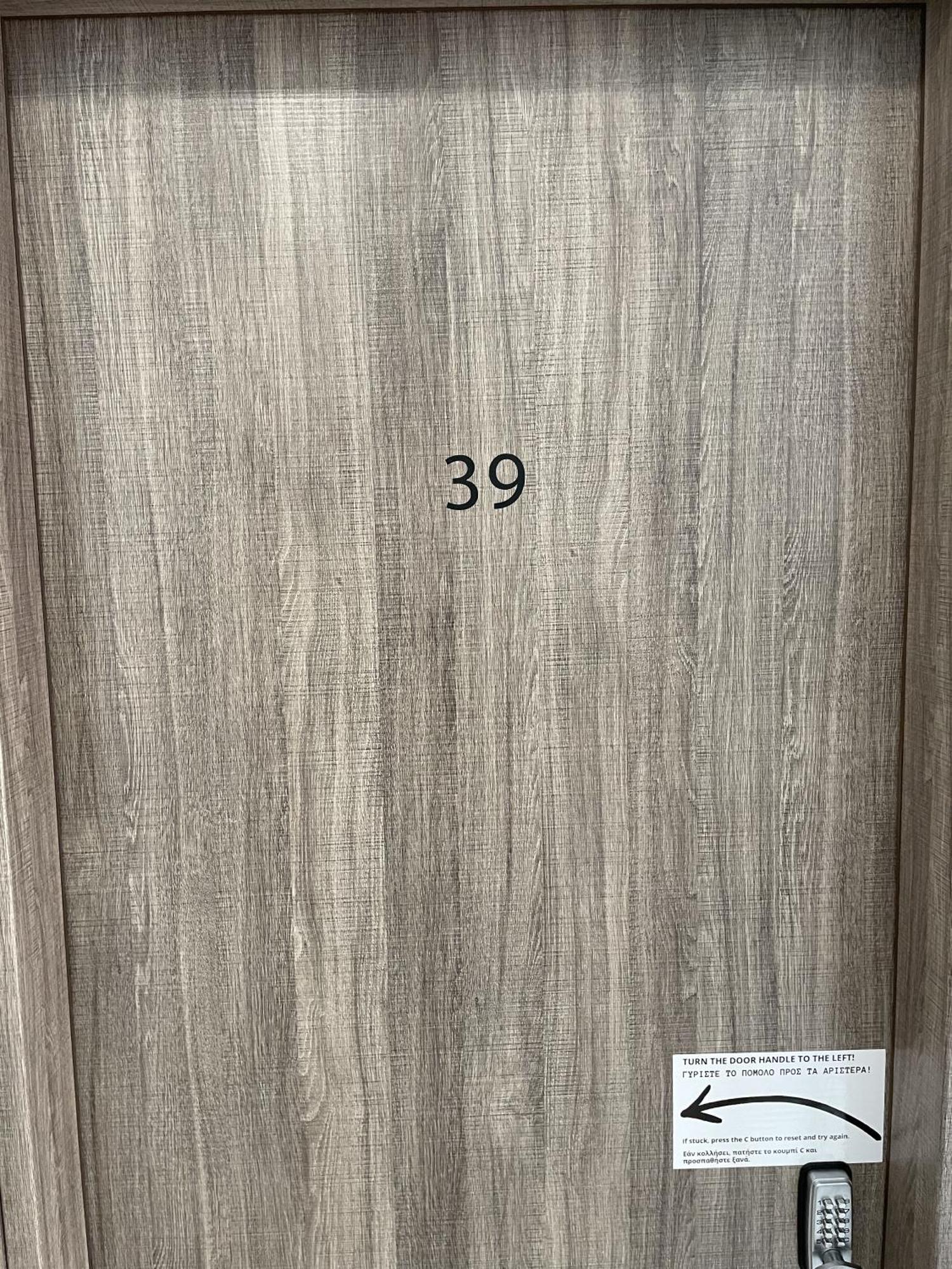 Liberal Mini Rooms & Suites Афины Экстерьер фото